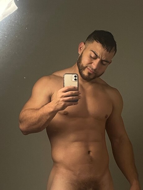 Fabelayg model adult pic