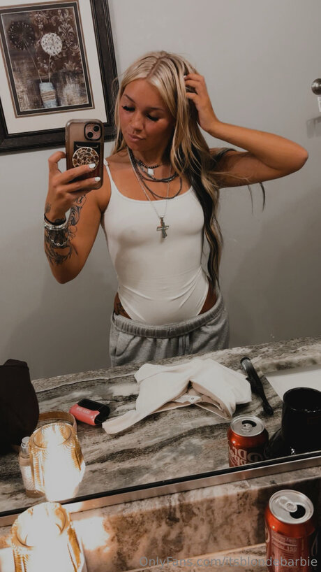 Itsblondebarbie star naked picture