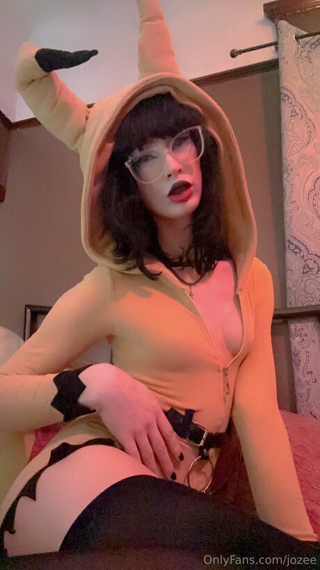 Jozee model pornographic pic