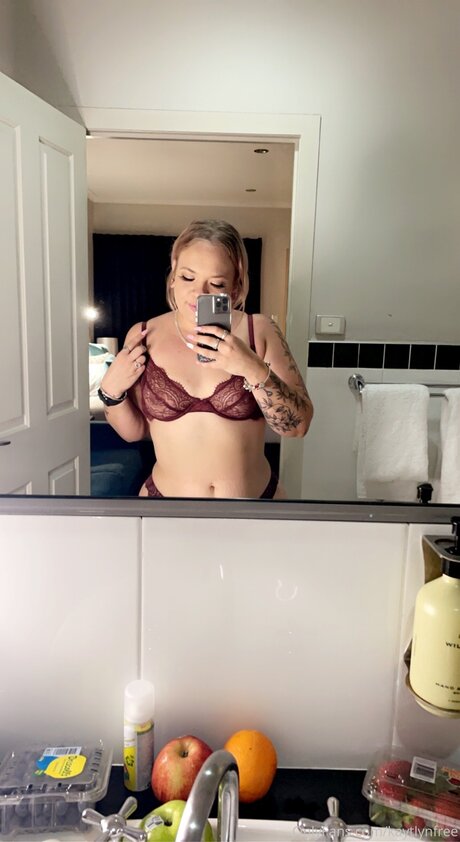 Kaytlynfree hd actress image