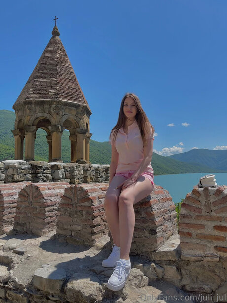 Juli Jul sexy model img