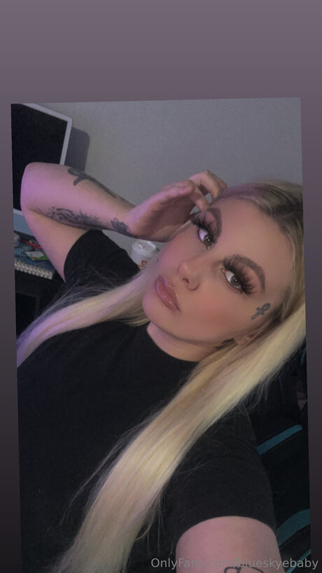Blueskyebaby hot star pictures