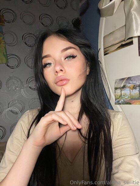 Alena Swiitie model exclusive image