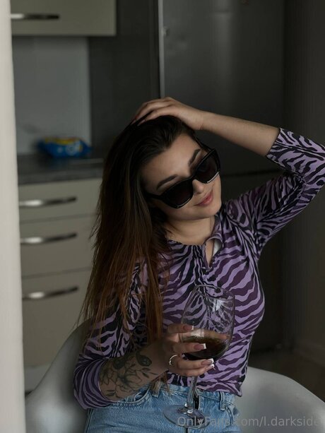L Darkside sexy model img