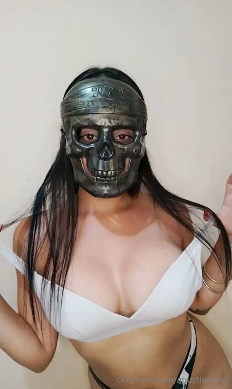 Agustinamof hot model photo