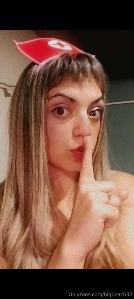 Bigpeach32 nudes star pictures