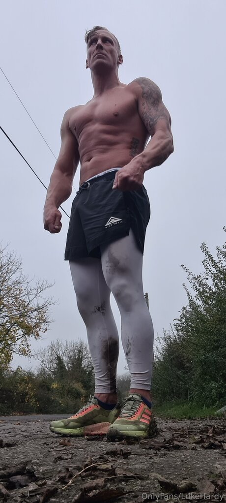 Lukehardy pornographic model pic