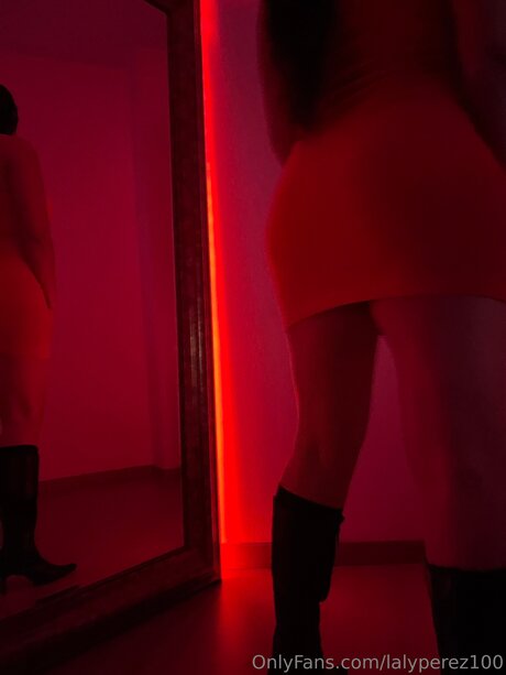 Lalyperez100 nude pornstar images