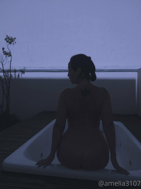 Amelia3107 model porn image