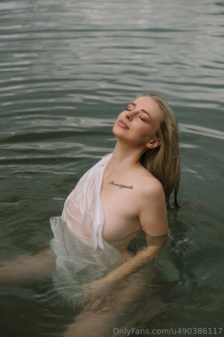 Lolalyy star pornographic galleries