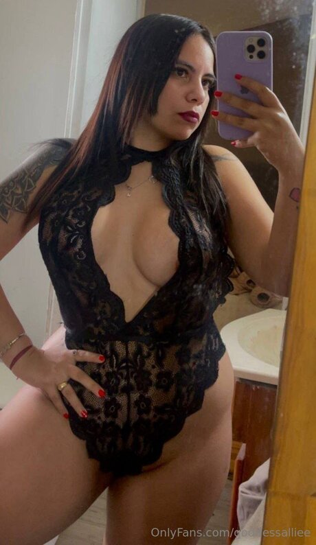 Goddessalliee hd actress image