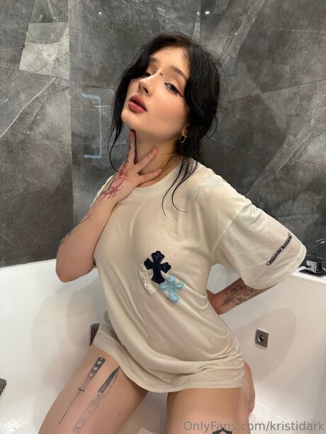 Kristidark model nudes picture