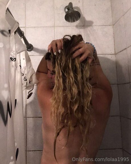 Lolaa1995 pornstar exclusive pics