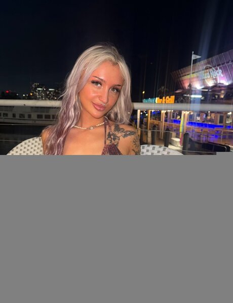 Sashacolee nude pornstar gallery