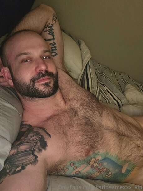 Karlpearcexxx Vip model sex photo