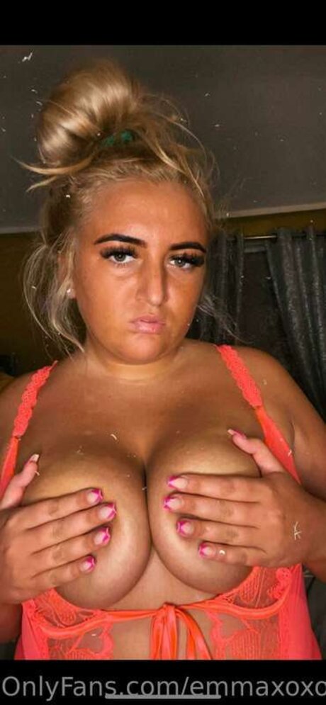 Emmaxoxo31 star naked images