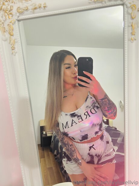 Ivylovellvip hot pornstar photo