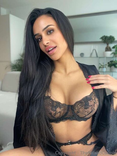 Jasmiinsecretsfree sex model picture