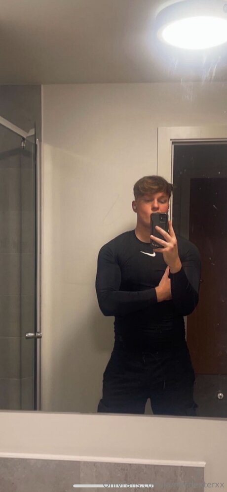 Jamesdexterxx model hot img