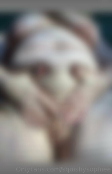 Squishysophiee erotic star image