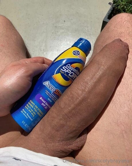 Scotybrayanx nudes model image