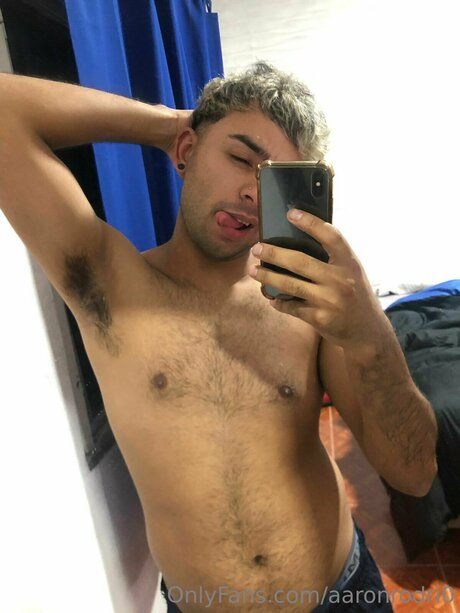 Aaronrodri0 hd pornstar pics