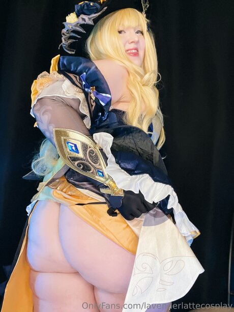 Lavenderlattecosplay model hot pic