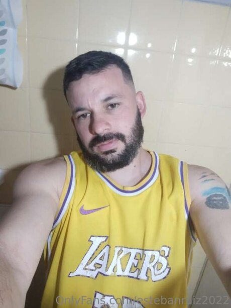 Estebanruiz2022 model naked pic