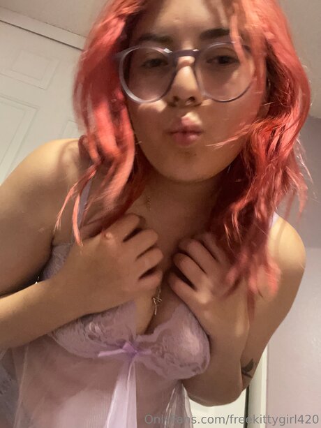 Freekittygirl420 pornstar adult images