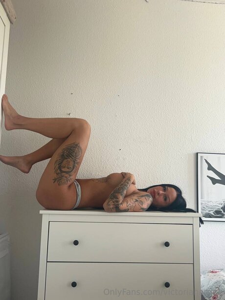 Victoriaharris1 top profile image