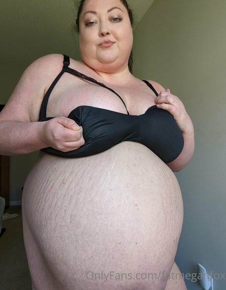 fatmeganfox hd model pic