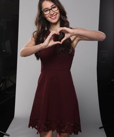 Ovilee May model hd img