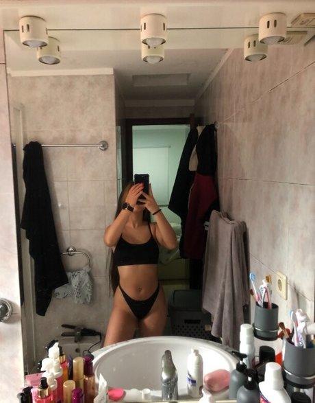 valencute06 star nude archive