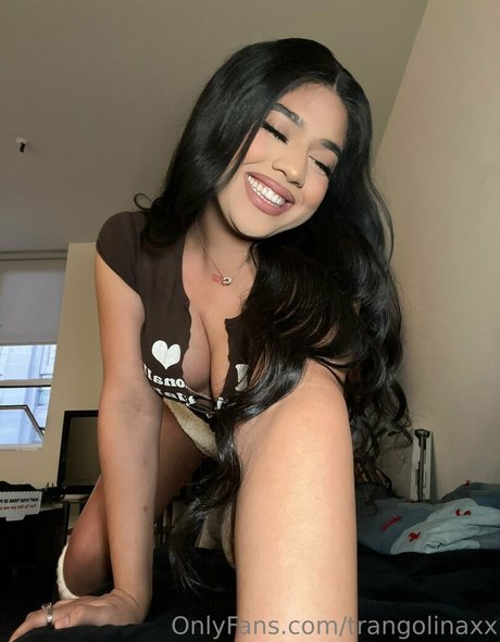 trangolina model nude photo