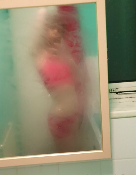 bluecandyfloss nude actress picture