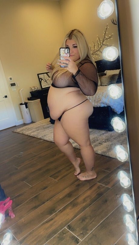 candishea top profile image