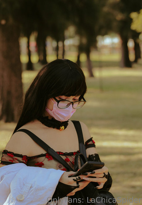 lachicaspider model porn photos