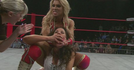 Mickie James model nude pictures