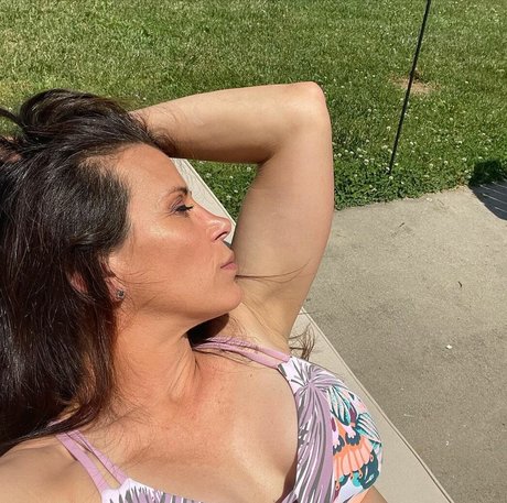 Mickie James model beautiful pics