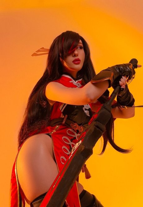 hioshicos exclusive model image