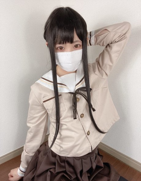 Senyasenyanko porn model pic