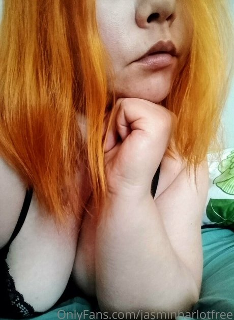 jasminharlotfree model hot pic