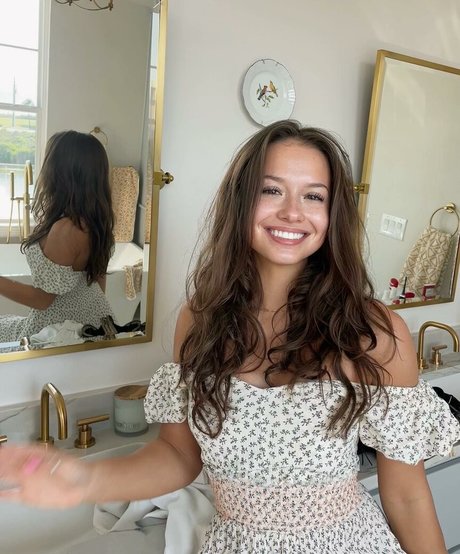 Josie Conely star nude pictures