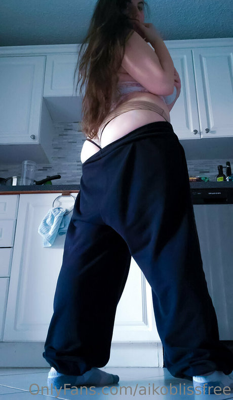 aikoblissfree pornstar hot picture