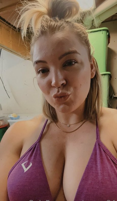 sunny84 star porn photo