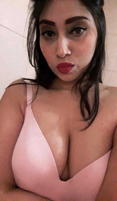 farihapriyam pornstar sexy photos