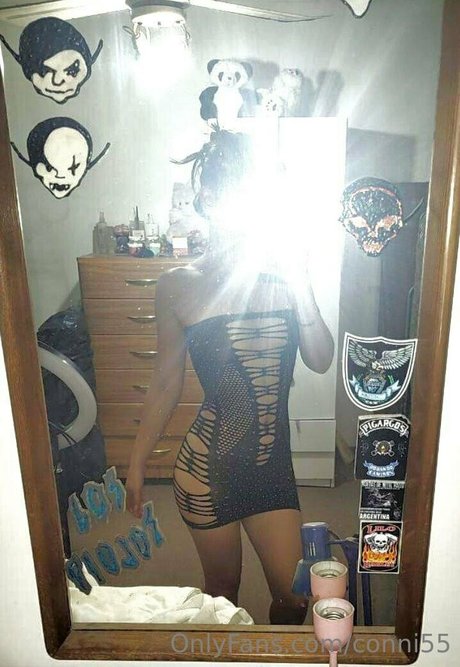 conni55 model nude photos