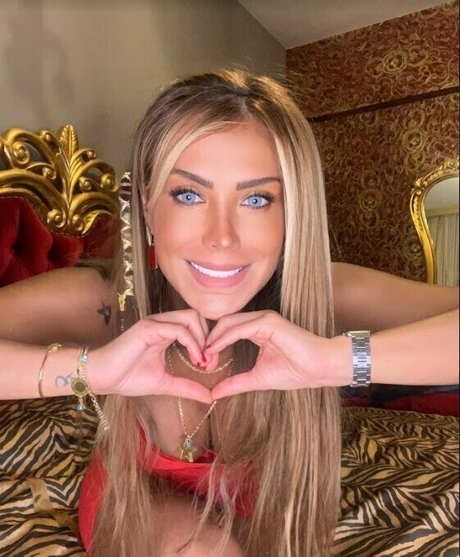Ceyda Ersoy art model image