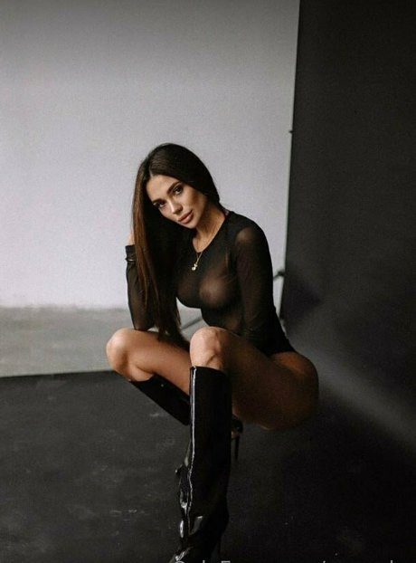 sara do porn model pictures