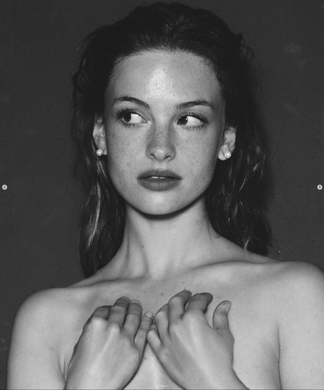 Camille Yolaine sexy actress pictures